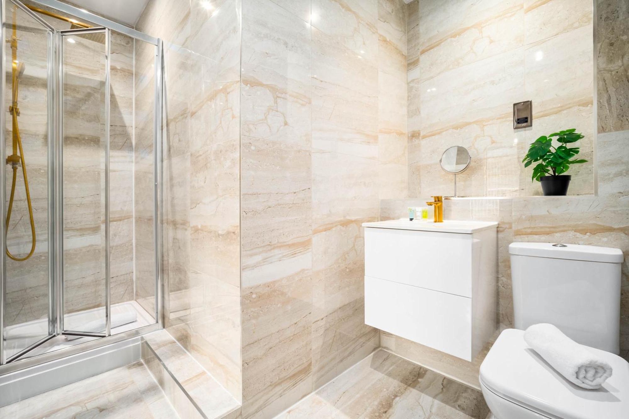 Brand New Luxury Apartment - 2 Bedroom - City Centre - Jq - Wifi - Netflix - 10Ah เบอร์มิงแฮม ภายนอก รูปภาพ